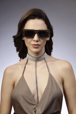 Hashtag eyewear Retro Square Sunglasses(For Men & Women, Black)
