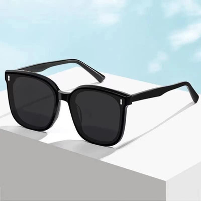 dioris Retro Square Sunglasses(For Women, Black)