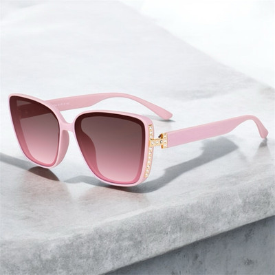 WIENTO EYEWEAR Retro Square Sunglasses(For Women, Pink)