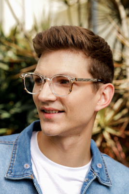 RESIST EYEWEAR Wayfarer Sunglasses(For Men & Women, Clear)