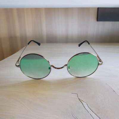 OKU Rectangular Sunglasses(For Men & Women, Silver, Green)