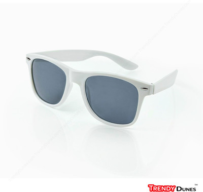 TrendyDunes Wayfarer Sunglasses(For Men & Women, Black)
