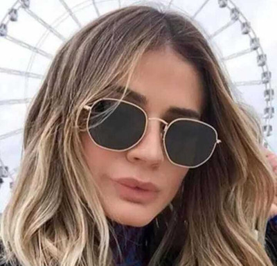 New Specs Retro Square Sunglasses(For Men & Women, Black)