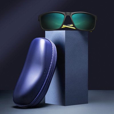 VINCENT CHASE by Lenskart Sports Sunglasses(For Men & Women, Green)