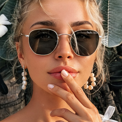 hayden haiza Round Sunglasses(For Men & Women, Black)