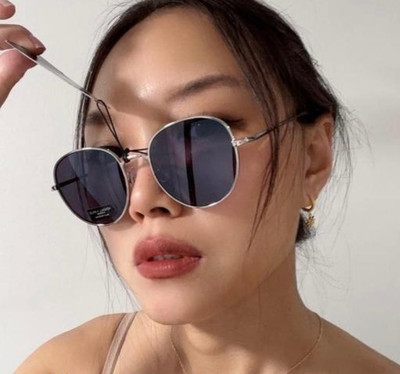 kingsunglasses Round Sunglasses(For Men & Women, Black)