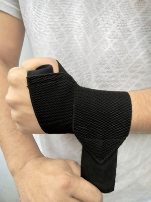 GymWar Gym & Fitness Wrist Support for men & Women(Pack of 1) Wrist Support(Black)
