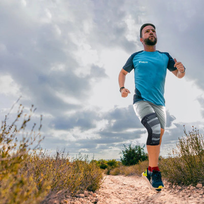 Micro Meditex Knee Cap Hinged to provide Knee Pain Relief Knee Support