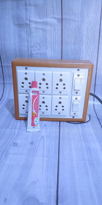 cromium extesion bord 6shocket +42g white 6  Socket Extension Boards(Brown, 4 m)