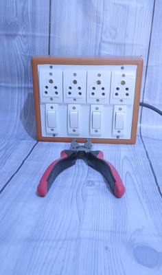 cromium extesion bord 4shocket +havy plass free 4  Socket Extension Boards(Brown, 4 m)