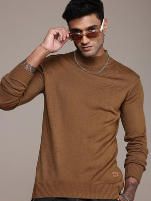 Roadster Solid Turtle Neck Casual Men Brown Sweater
