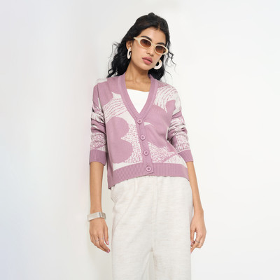 Akkriti by Pantaloons Solid V Neck Casual Women Pink Sweater