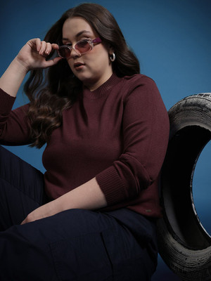 Roadster Solid Round Neck Casual Women Maroon Sweater