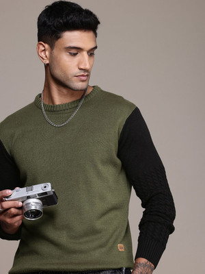 Roadster Solid Round Neck Casual Men Green, Black Sweater