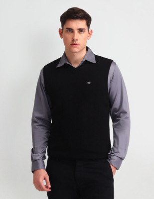 Arrow Sport Solid V Neck Casual Men Black Sweater