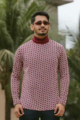 Krop Fashion Geometric Print High Neck Casual Men Maroon Sweater