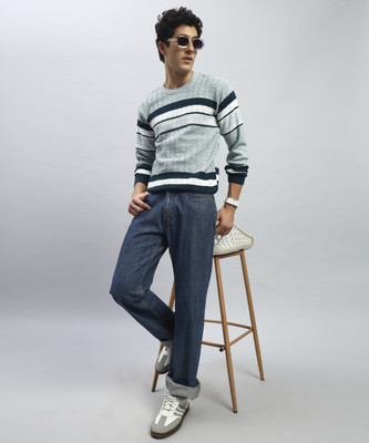 TWOCRAZIIE Striped Round Neck Casual Men Light Green Sweater