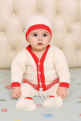 Paryag Baby Boys & Baby Girls Casual Sweater Pyjama(Cream)