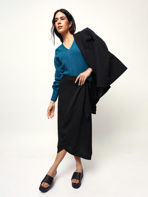 High Star Self Design V Neck Casual Women Green Sweater