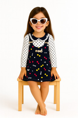 Life and style Self Design Round Neck Casual Baby Girls White Sweater