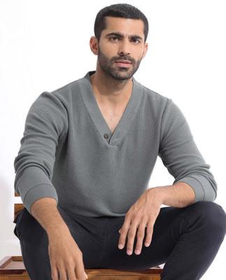RARE RABBIT Solid V Neck Casual Men Green Sweater