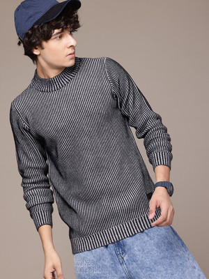 Roadster Self Design Round Neck Casual Men Black Sweater