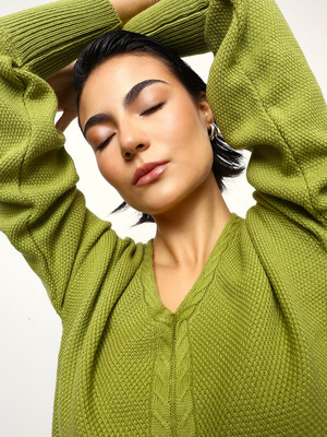 High Star Self Design V Neck Casual Women Green Sweater