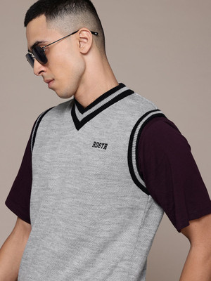 Roadster Solid V Neck Casual Men Grey Sweater