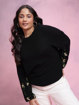 DressBerry Curve Self Design Round Neck Casual Women Black Sweater