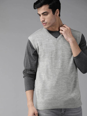 Roadster Solid V Neck Casual Men Grey Sweater