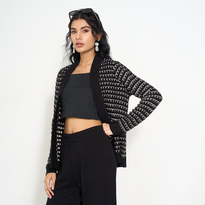 Akkriti by Pantaloons Solid Round Neck Casual Women Black Sweater