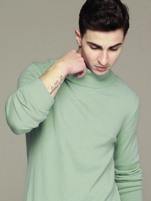Merriment Solid High Neck Casual Men Light Green Sweater