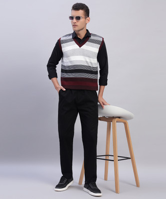 MYLES Solid V Neck Casual Men Maroon Sweater