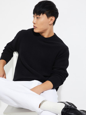 MAX Self Design Round Neck Casual Men Black Sweater