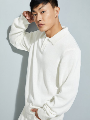 MAX Self Design Round Neck Casual Men Beige Sweater