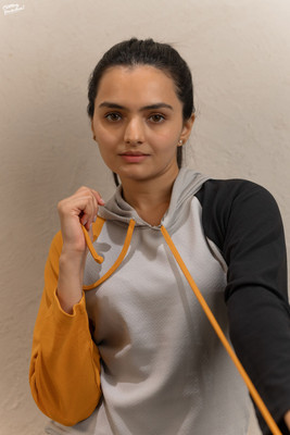 METRONAUT Full Sleeve Solid Women Sweatshirt