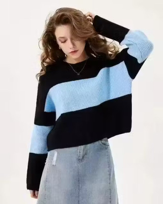 MYMUNI Full Sleeve Self Design Women Reversible Sweatshirt