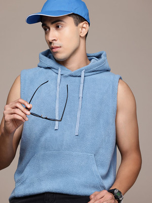 Roadster Sleeveless Solid Men Sweatshirt