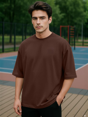 JUST ROAR Solid Men Round Neck Brown T-Shirt