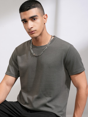 HIGHLANDER Self Design Men Round Neck Grey T-Shirt