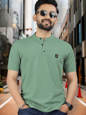VeBNoR Solid Men Mandarin Collar Light Green T-Shirt