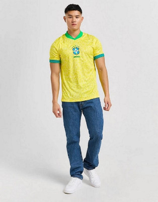 Thiva Printed Men V Neck Yellow T-Shirt