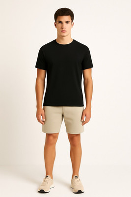 Trackbird Solid Men Round Neck Black T-Shirt