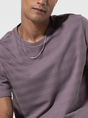 Damensch Solid Men Round Neck Purple T-Shirt