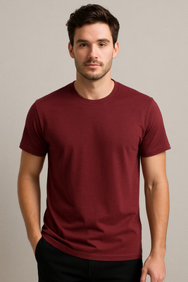 Vasthr Solid Men Round Neck Maroon T-Shirt