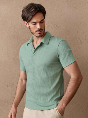 TAZO Self Design Men Polo Neck Green T-Shirt