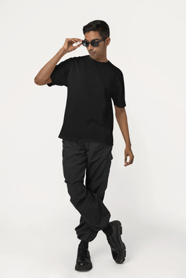 The Absent Mind Solid Men Round Neck Black T-Shirt