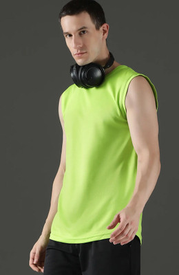 JB Jangoboy Solid Men Round Neck Green T-Shirt