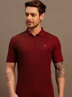 Nuovo Solid Men Polo Neck Maroon T-Shirt