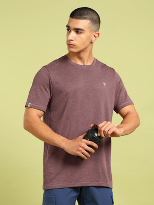 TECHNOSPORT Solid Men Round Neck Maroon T-Shirt